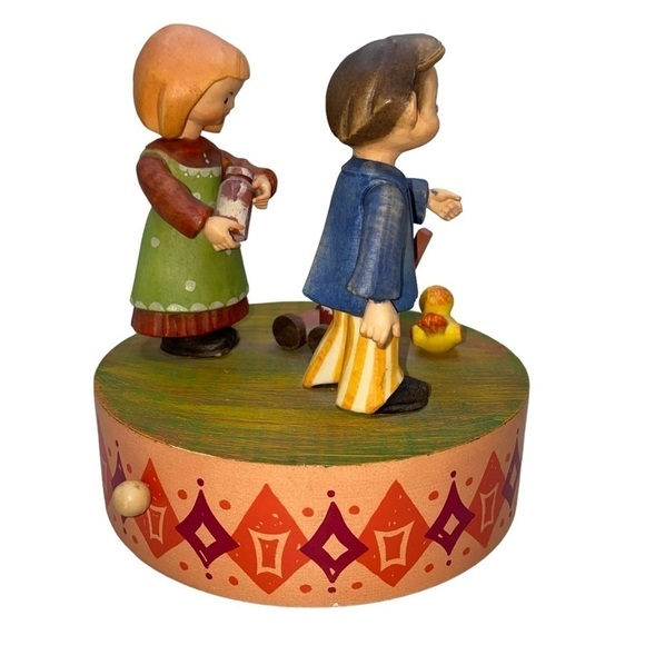 ANRI Hand Crafted and Hand Painted in Italy ** WORKING** Plays The Way We Were - Picture 6 of 7